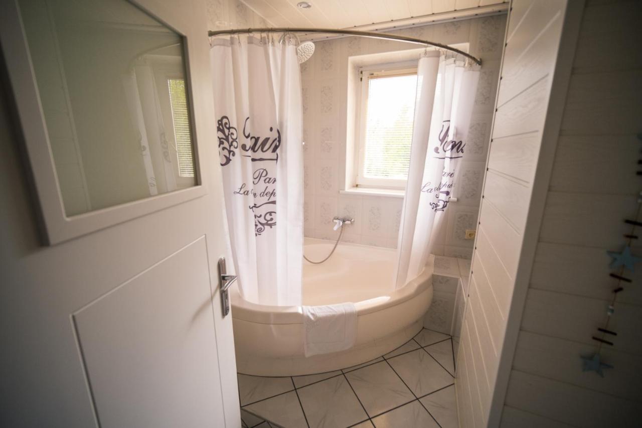 Dom Na Wzgorzu Z Widokiem Na Jezioro Z Balia I Sauna Lipnica  外观 照片