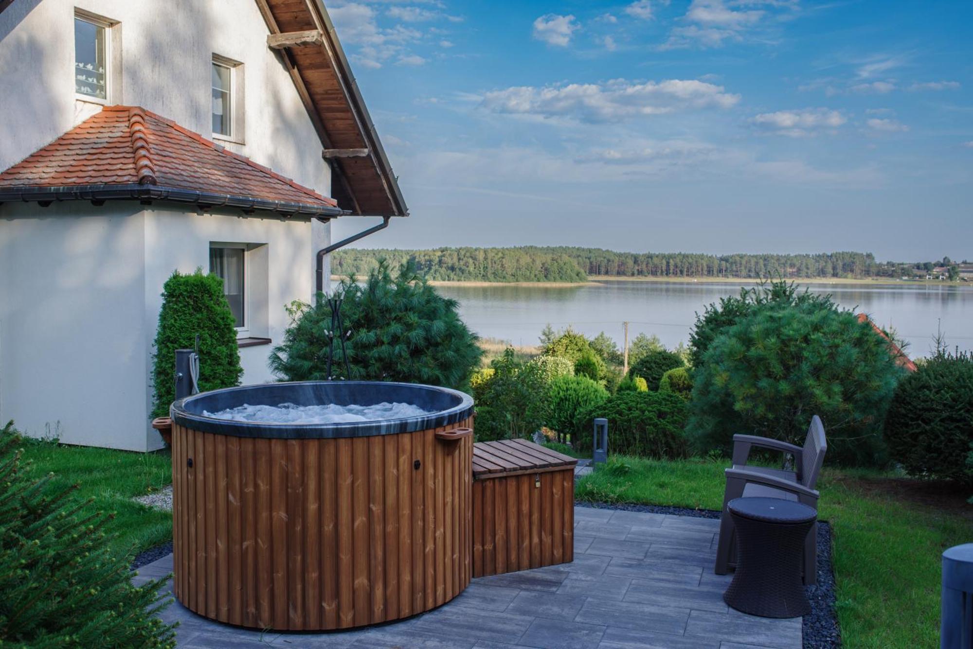 Dom Na Wzgorzu Z Widokiem Na Jezioro Z Balia I Sauna Lipnica  外观 照片